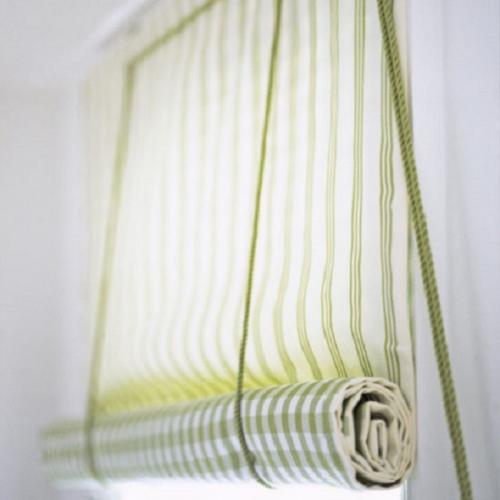 Простые рулонные шторы своими руками. Как изготовить рулонные шторы своими руками за пару часов: пошаговая инструкция