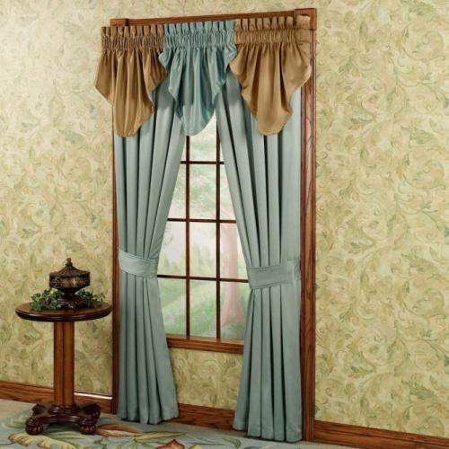 Рулонные шторы своими руками на липучке. Разновидности фасонов штор на липучке