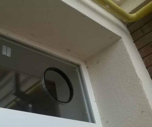 Просверлить отверстие в пластиковом окне для вентиляции. А у ваших окон они есть?