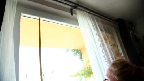 Жалюзи из виниловых обоев своими руками. Как сделать жалюзи или шторы из обоев своими руками