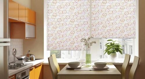 Вертикальные жалюзи на кухню. Ша. Горизонтальные или вертикальные? 06 Вертикальные жалюзи на кухню. Ша. Горизонтальные или вертикальные? 06