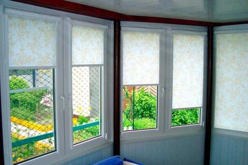 Как установить рулонные жалюзи на пластиковое окно. Разновидности по функционалу