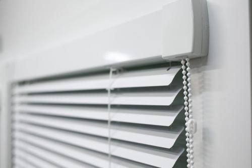 Лайфхак, как помыть жалюзи. Как помыть жалюзи: лучшие способы и полезные рекомендации