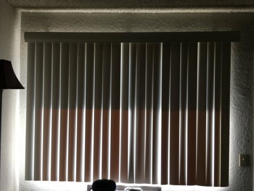 Делаем вертикальные жалюзи дома. История появления жалюзи 05