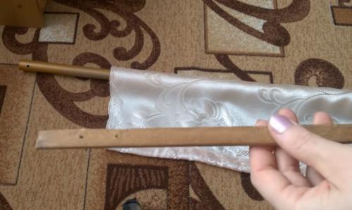 Рулонная штора своими руками за пару часов. Самый простой и удобный способ сшить рулонные шторы