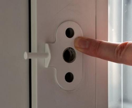 Как установить гребенку на пластиковое окно. Плюсы и минусы