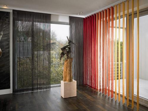 Вертикальные жалюзи в интерьере. Предназначение жалюзи в интерьере комнат