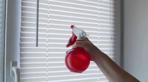 Как быстро помыть жалюзи горизонтального типа. Боремся с сильными загрязнениями 10