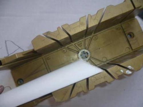 Как обрезать потолочный карниз для штор. Как укоротить пластиковый карниз 11