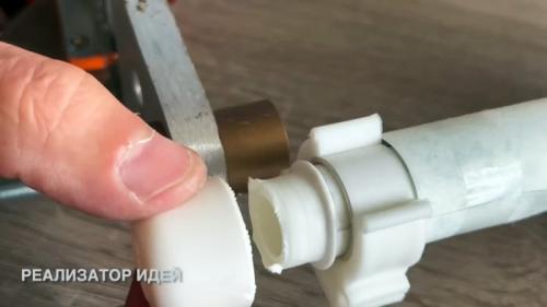 Направляющие для рулонных штор своими руками. Процесс изготовления бюджетных рулонных штор из доступных материалов