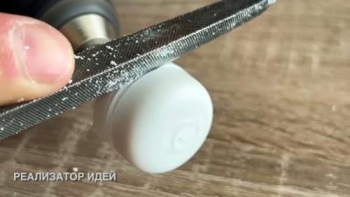 Направляющие для рулонных штор своими руками. Процесс изготовления бюджетных рулонных штор из доступных материалов