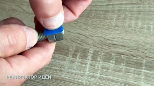 Направляющие для рулонных штор своими руками. Процесс изготовления бюджетных рулонных штор из доступных материалов