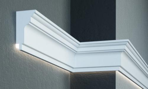 Правильная подрезка потолочный плинтуса. Как резать потолочный плинтус: работа с помощью стусла или без инструмента