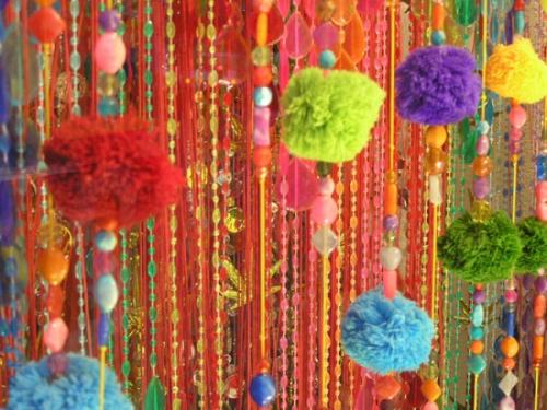 Шторы висюльки из бумаги своими руками. Виды штор на дверные проемы