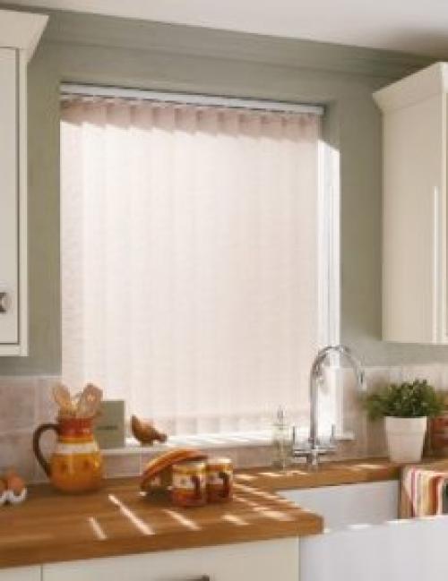 Какие жалюзи лучше на кухню форум. Какие жалюзи подходят на кухню
