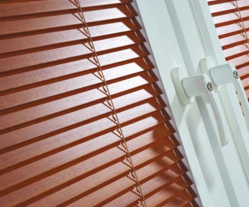 Как поднять жалюзи без веревки. Характеристики горизонтальных жалюзи