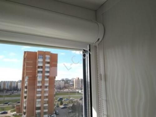 Замер рулонных штор Уни-2. Замер и установка кассетных систем рулонных жалюзи UNI 1 и UNI 2 08 Замер рулонных штор Уни-2. Замер и установка кассетных систем рулонных жалюзи UNI 1 и UNI 2 08