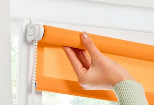 Как стирать рулонные шторы закрытого типа из ткани. Что нужно знать, прежде чем очищать рулонные шторы 07 Как стирать рулонные шторы закрытого типа из ткани. Что нужно знать, прежде чем очищать рулонные шторы 07