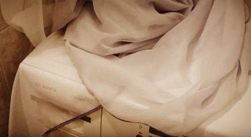 Как стирать шторы с крючками. Машинная стирка: нюансы