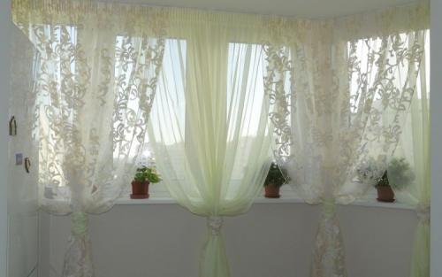 Шторы на балкон идеи. Шторы на балкон — идеи применения, особенности использования и современные варианты красивых сочетаний (120 фото + видео)