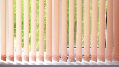 Монтируем вертикальные жалюзи на пластиковые окна. Варианты размещения