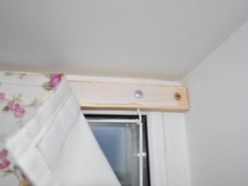 Крепление рулонных жалюзи на пластиковые окна. Способы крепления жалюзи 09 Крепление рулонных жалюзи на пластиковые окна. Способы крепления жалюзи 09