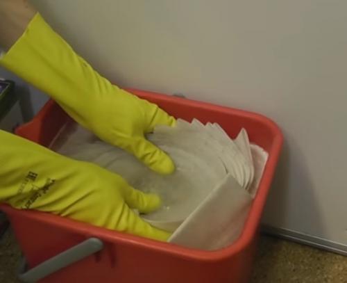 Как мыть жалюзи вертикальные тканевые. 2-й и 3-й способы — ручная и машинная стирка