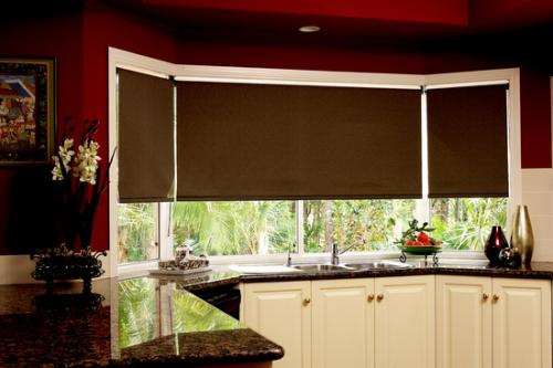 Как вешать жалюзи на пластиковые окна. Крепеж без сверления 07 Как вешать жалюзи на пластиковые окна. Крепеж без сверления 07