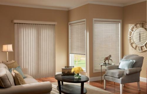 Современные жалюзи в гостиную. Жалюзи: виды современных конструкций и особенности их монтажа (119 фото-идей)