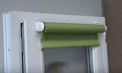 Как крепить рулонные шторы на пластиковые окна. Как крепятся рулонные шторы 08