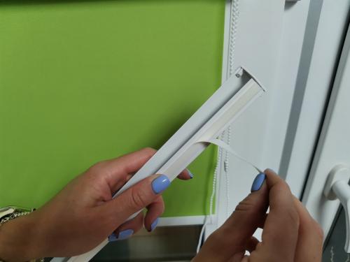 Демонтаж рулонных штор уни 2 установленных на.. Порядок установки изделия