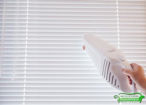 Как снимаются жалюзи с окон. Как аккуратно отцепить полоски (ламели)? 01 Как снимаются жалюзи с окон. Как аккуратно отцепить полоски (ламели)? 01