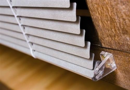 На что обратить внимание при установке жалюзи. Самостоятельная установка жалюзи