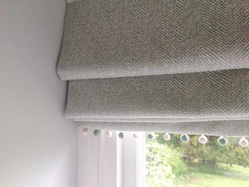 Вертикальные жалюзи своими руками. Жалюзи своими руками: простая инструкция по созданию вертикальных, горизонтальных и рулонных вариантов (125 фото)