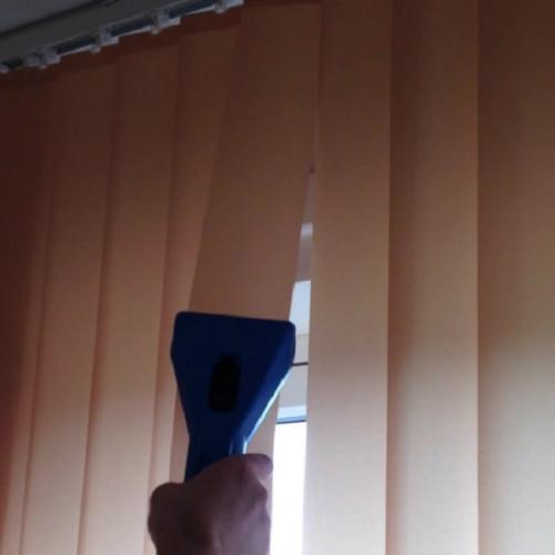 Как снять жалюзи для стирки. Как снять вертикальные жалюзи для стирки