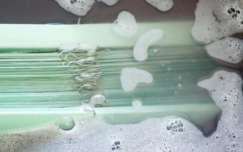 Чего нельзя делать с рулонными шторами. Как ухаживать за рулонными шторами 06