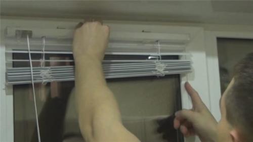 Крепеж для жалюзи на пластиковые окна. Актуальные способы крепления