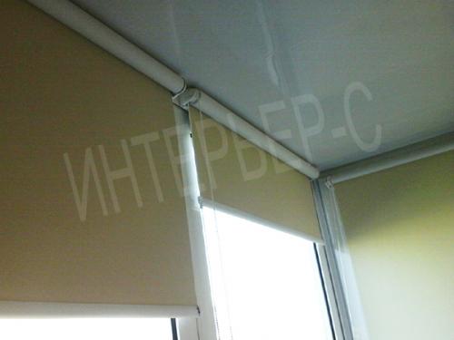 Вешаем алюминиевые шторы жалюзи на раздвижные окна. Рулонные шторы для балкона с раздвижными алюминиевыми окнами Слайдорс 03