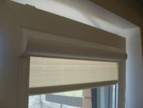 Что лучше жалюзи или ролеты на кухню. Преимущества и особенности рулонных штор