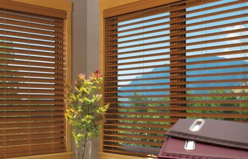 Белые жалюзи в интерьере. Жалюзи: виды современных конструкций и особенности их монтажа (119 фото-идей)