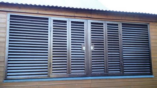 Ставни металлические оконные. Разновидности ставней