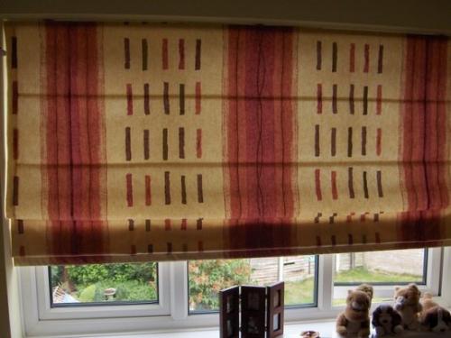 Как сделать жалюзи своими руками из ткани на пластиковые окна. Жалюзи из ткани своими руками будут любимым и оригинальным украшением в вашем интерьере, принесут много положительных эмоций и доставят радостью своему обладателю