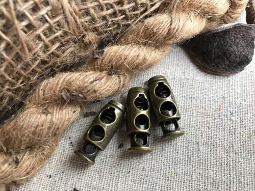 Жалюзи плиссе своими руками из обоев. Как сделать своими руками самое простое и недорогое украшение для окон: жалюзи из обоев